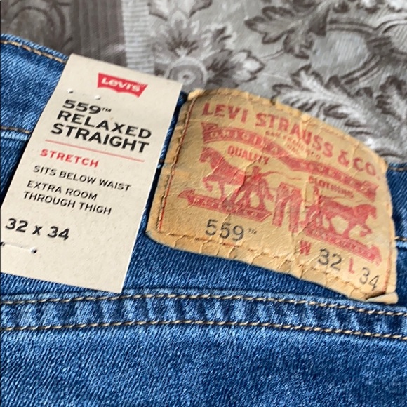 Men’s Levi 559- relaxed straight. - Picture 2 of 4